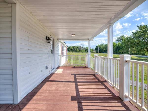 2419 Brewer ST, Choctaw, OK 73020