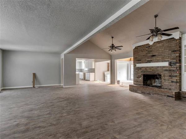 2512 Brookhaven DR, Edmond, OK 73034