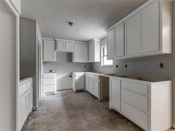 2512 Brookhaven DR, Edmond, OK 73034