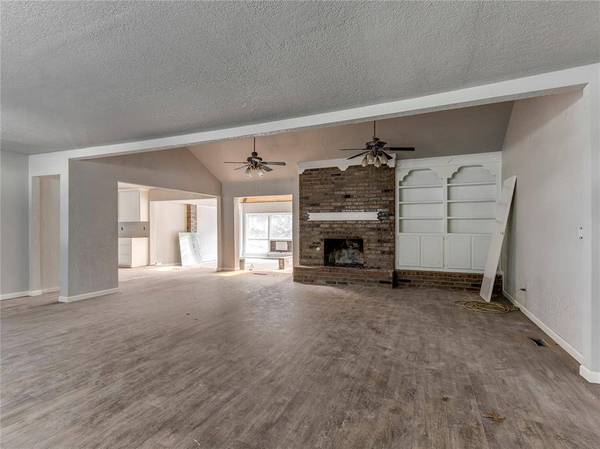 2512 Brookhaven DR, Edmond, OK 73034
