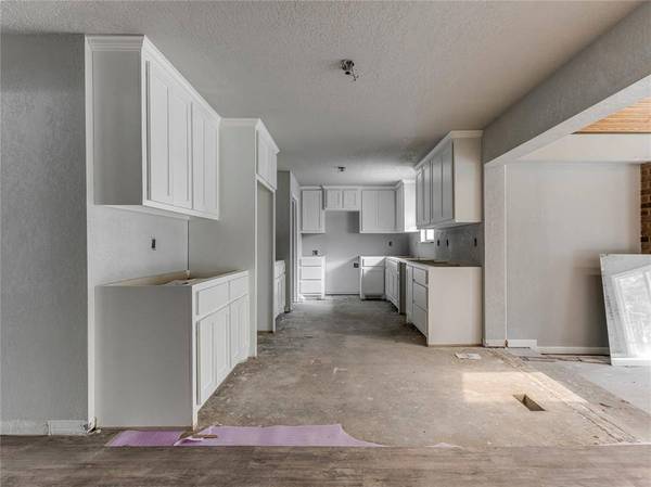 2512 Brookhaven DR, Edmond, OK 73034
