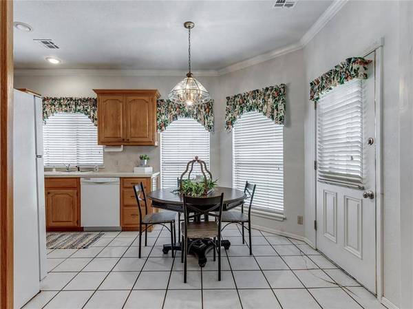 4825 Montclair DR, Del City, OK 73115