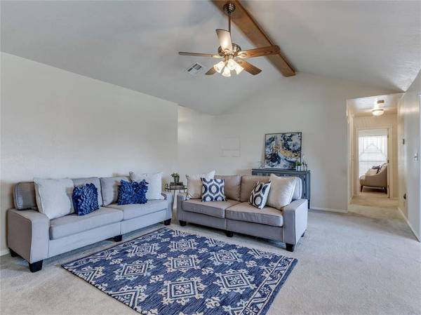 4825 Montclair DR, Del City, OK 73115