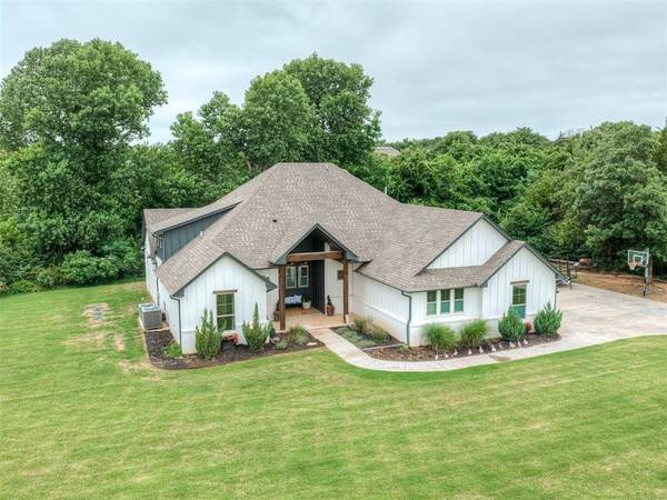 3925 Wyatt Ridge CT, Oklahoma City, OK 73150