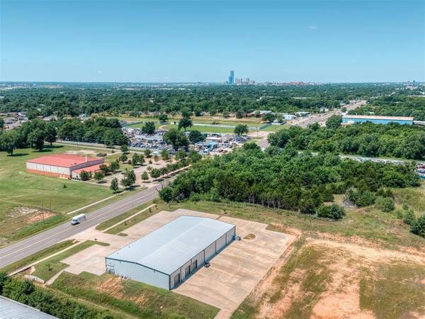 3303 NE 23rd ST, Oklahoma City, OK 73121