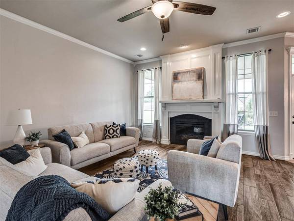 718 Silver Chase DR, Choctaw, OK 73020