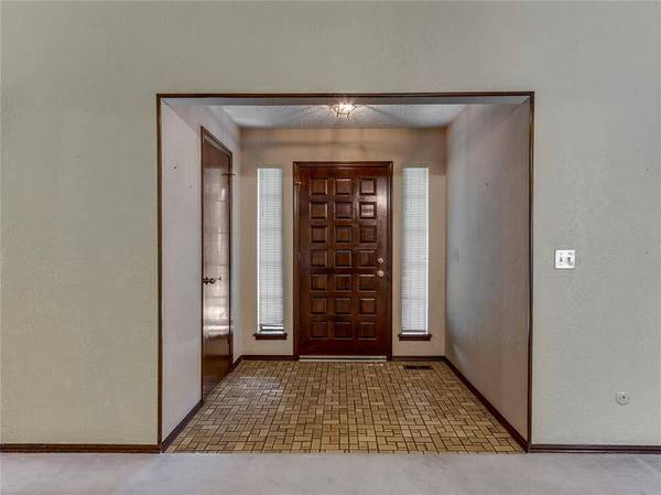 404 Cedar Bend DR, Midwest City, OK 73130