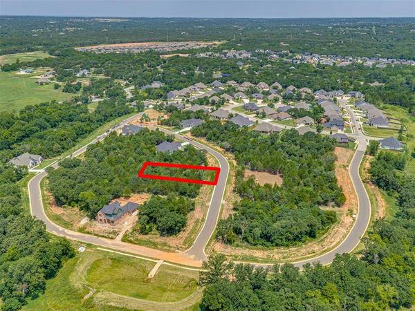 2203 Crossover CT, Edmond, OK 73034