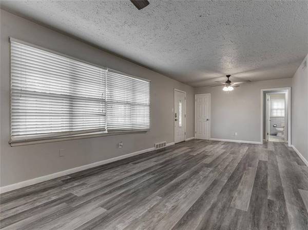604 E Bouse DR, Midwest City, OK 73110
