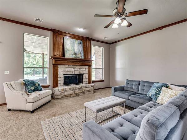 104 Stotts RD, Mcloud, OK 74851