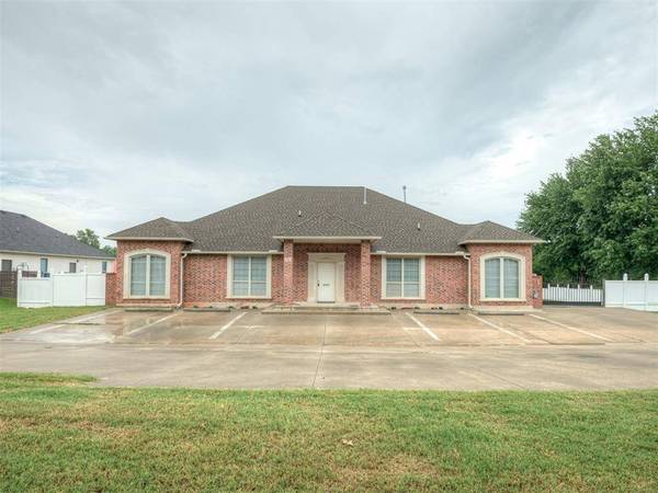 10061 SE 14th ST, Oklahoma City, OK 73130