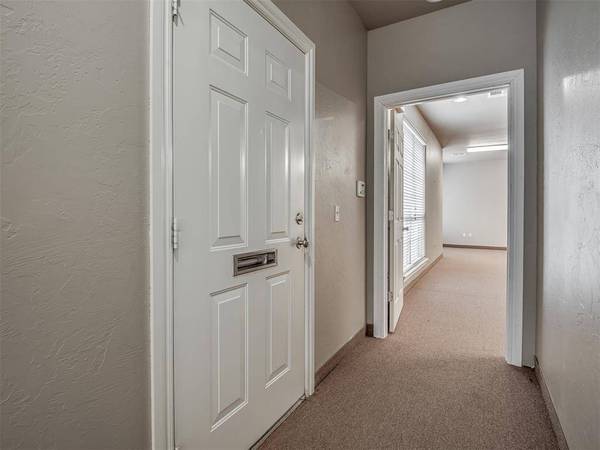 10061 SE 14th ST, Oklahoma City, OK 73130