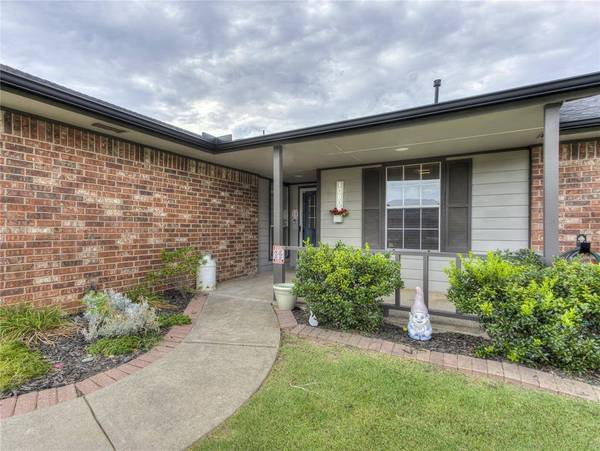 10808 Ohara LN, Midwest City, OK 73130