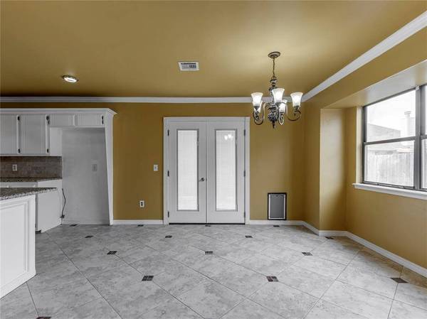 2028 Summer Way LN, Edmond, OK 73013