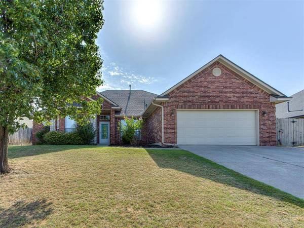 1980 Leslie Beachler LN, Midwest City, OK 73130