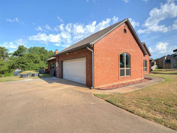 14268 Whippoorwill VIS, Choctaw, OK 73020