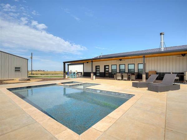 6829 Mustang RD #NE, Piedmont, OK 73078