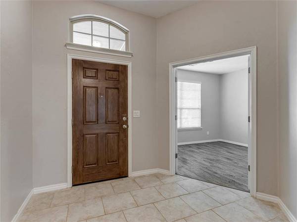 3428 Sadie DR, Yukon, OK 73099