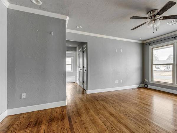 1417 Laverne AVE, Shawnee, OK 74801