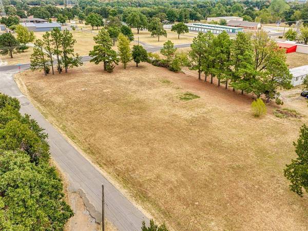 15610 SE 29th ST, Choctaw, OK 73020
