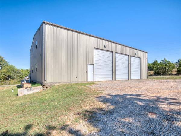 1340 S Fishmarket RD, Mcloud, OK 74851
