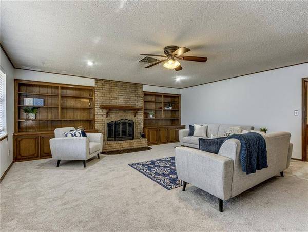 712 W Silver Meadow DR, Midwest City, OK 73110