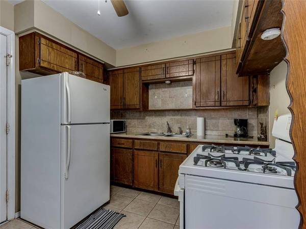 2260 E Meyers CIR, Choctaw, OK 73020