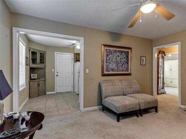 2260 E Meyers CIR, Choctaw, OK 73020