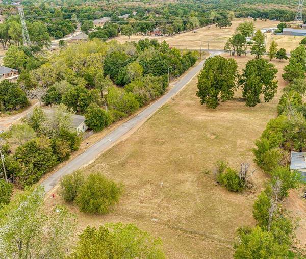 15610 SE 29th ST, Choctaw, OK 73020