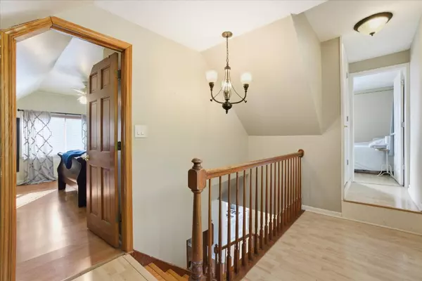 454 N Cedar AVE, Wood Dale, IL 60191