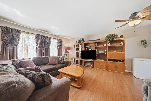 262 Bay ST, Wood Dale, IL 60191