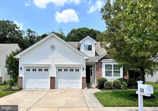 246 NIGHT HAWK CIR, West Deptford, NJ 08086