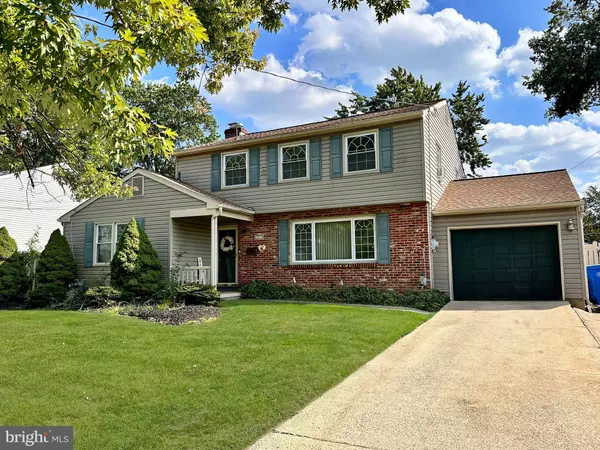 917 DELAND AVE, Cherry Hill, NJ 08034