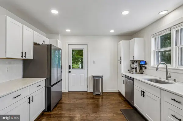 311 FARNER AVE, Burlington, NJ 08016