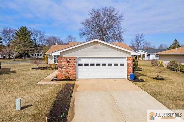 821 Rigens PLZ #821A, Monroe, NJ 08831