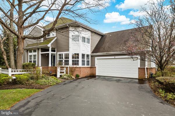 1 EAGLE CT, Monroe Township, NJ 08831