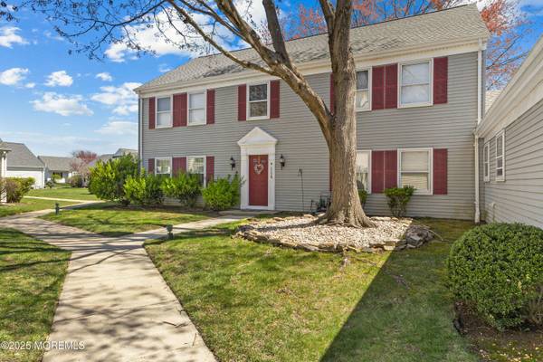 532 Old Nassau Road #532N, Monroe, NJ 08831