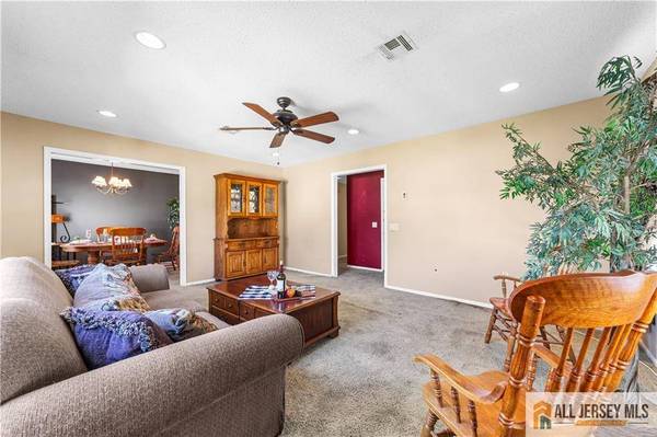 532 Old Nassau RD #532N, Monroe, NJ 08831