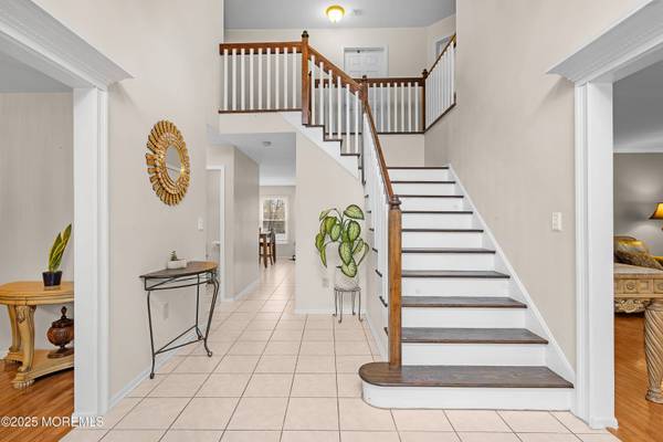 3 Eric Court, Monroe, NJ 08831