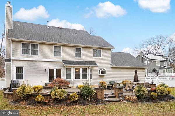 3 ERIC CT, Monroe Township, NJ 08831