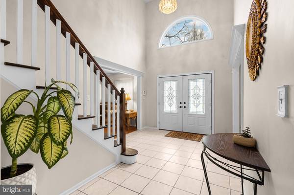 3 ERIC CT, Monroe Township, NJ 08831
