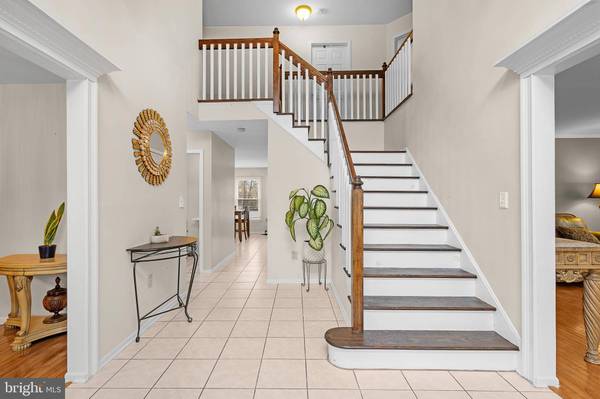 3 ERIC CT, Monroe Township, NJ 08831