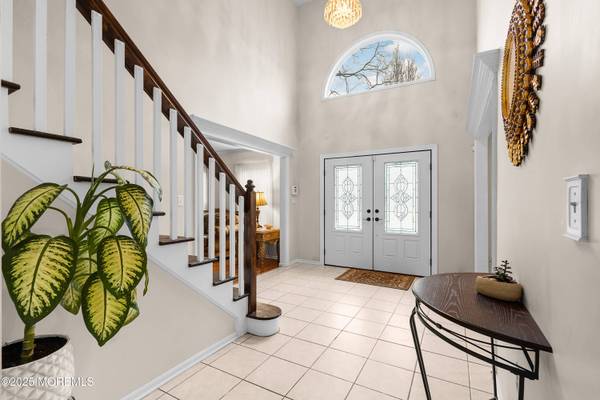 3 Eric Court, Monroe, NJ 08831