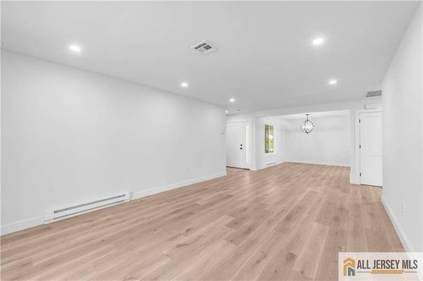 737 Prospect RD #737A, Monroe, NJ 08831