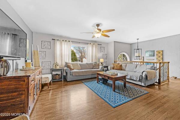 38 Evergreen Terrace, Monroe, NJ 08831