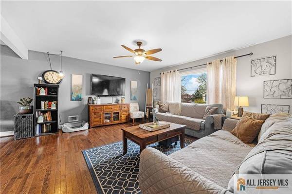 38 Evergreen TER, Monroe, NJ 08831