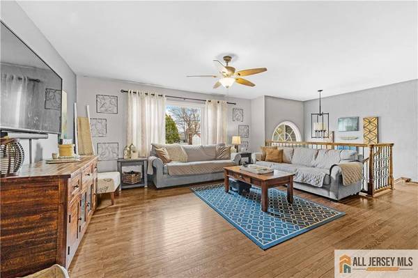 38 Evergreen TER, Monroe, NJ 08831