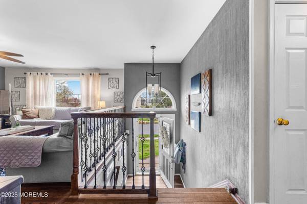 38 Evergreen Terrace, Monroe, NJ 08831