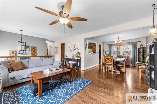 38 Evergreen TER, Monroe, NJ 08831