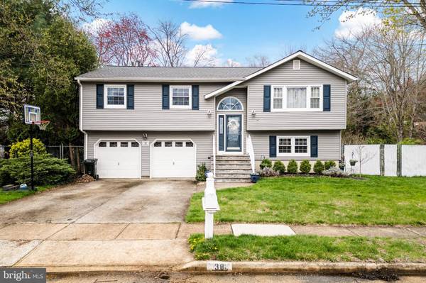38 EVERGREEN TER, Monroe Township, NJ 08831